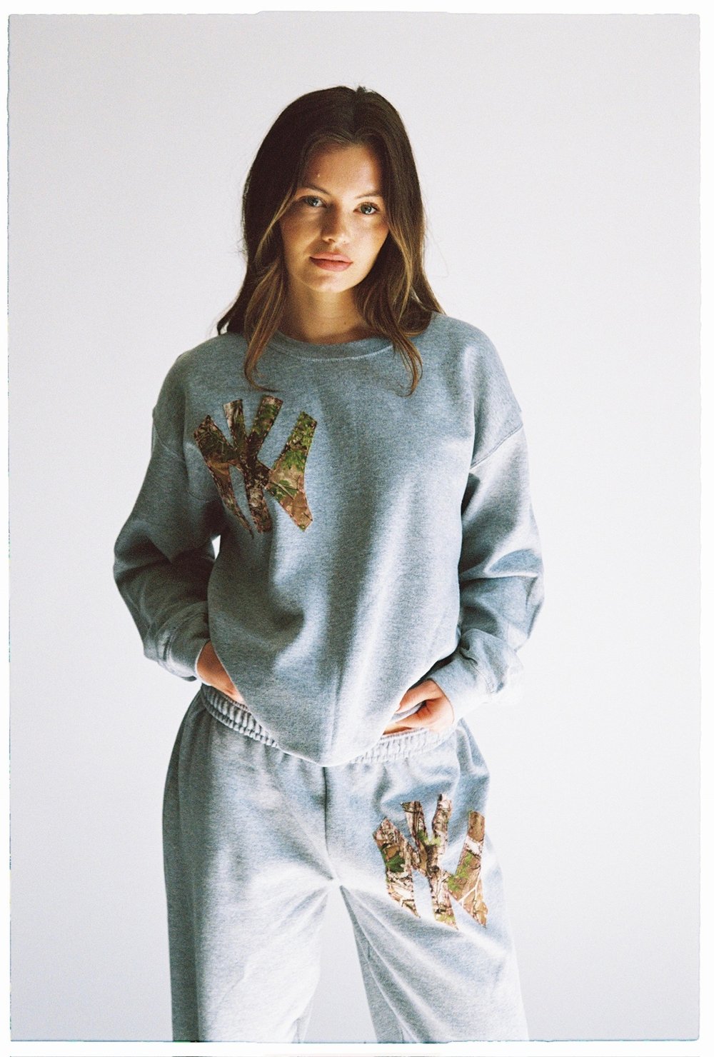 パンツ THEREDTHREAD S PRINT SWEAT2 TOYS gray theredthread S print sweat2 toys gray PANTS – THEREDTHREAD